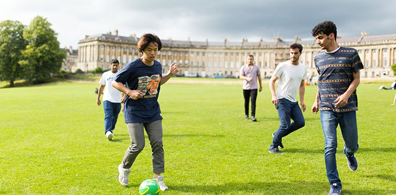 stage linguistique a bath angleterre