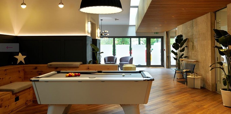 billard residence student castle bath