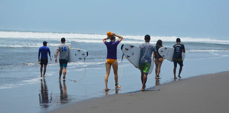 voyage linguistique guatemala antigua surf plage